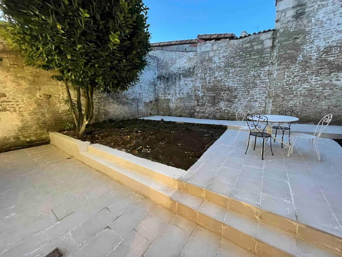 Le Jardin Niortais - Hyper centre, Jardin privé, WIFI haut-débit Esterno foto